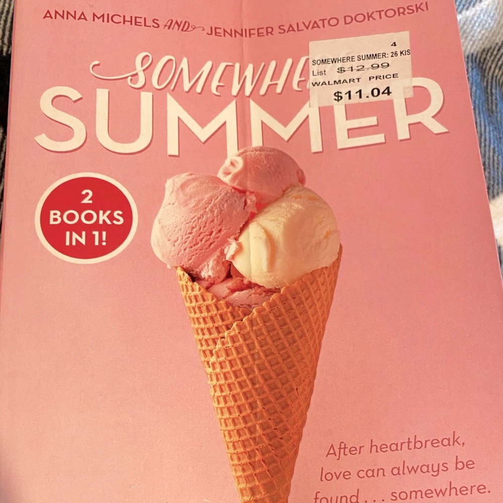 NWT Book/Summer Romance Stories/ 2 in 1 larger print book